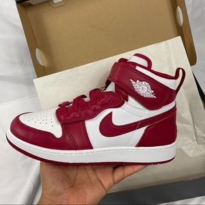 7Y Nike Air Jordan 1 High FlyEase ‘Cardinal Red’